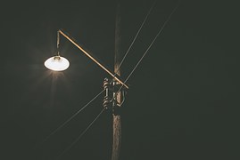 SERNAC demanda colectivamente a 11 compañías eléctricas responsables de los últimos cortes de luz