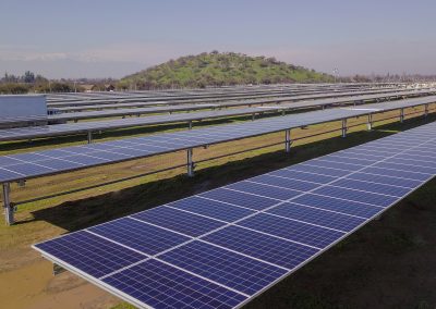 Generación de energía limpia que se inyectará a la red de transmisión eléctrica, para alimentar a viviendas e industrias de la comuna