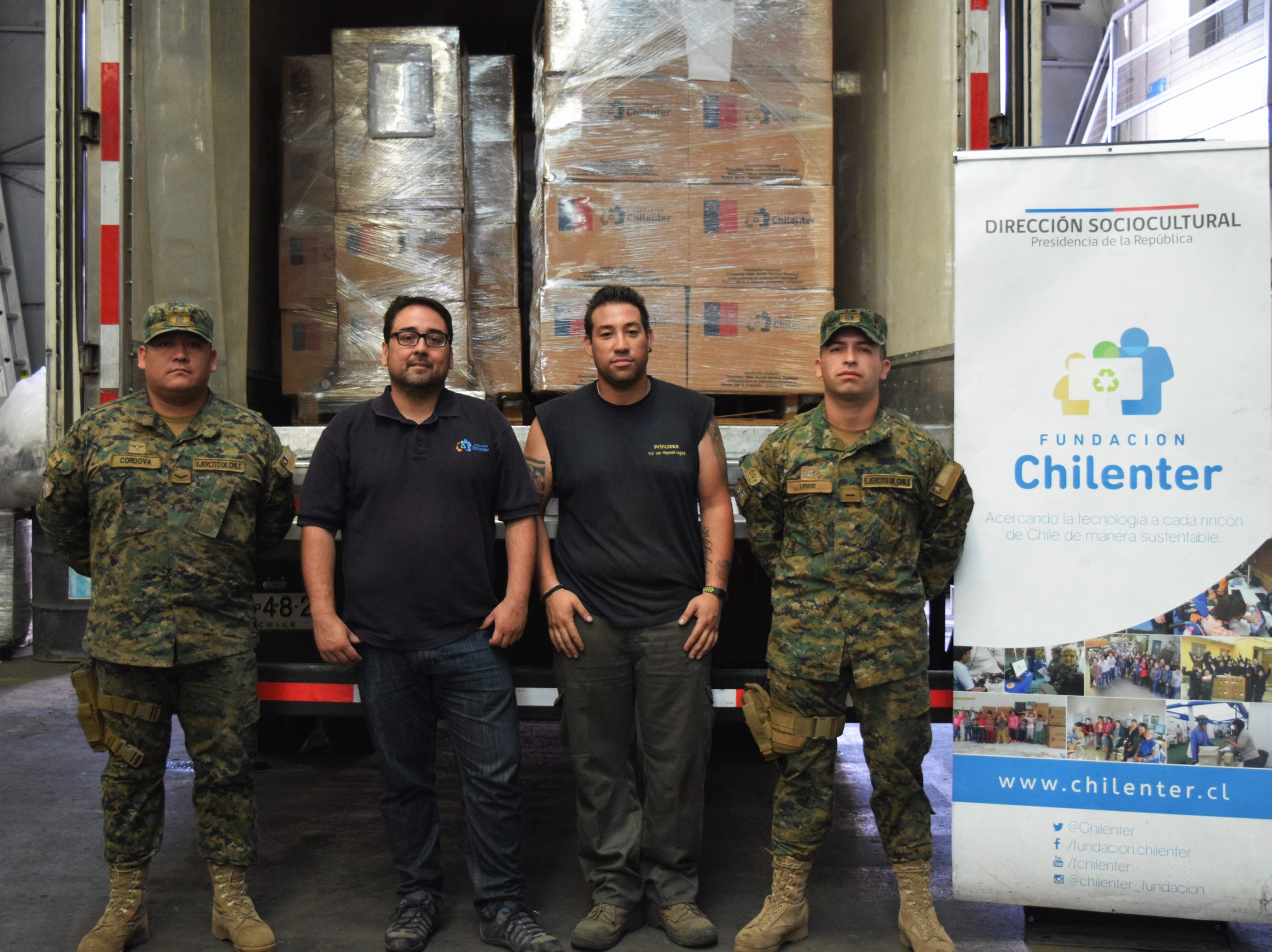 Aviación del Ejército trasladará 148 computadores Chilenter a la región de Aysén