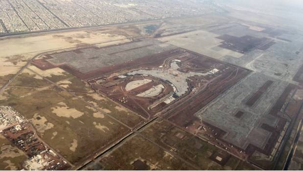 El Nuevo Aeropuerto de la CDMX va contra lo que queda del lago