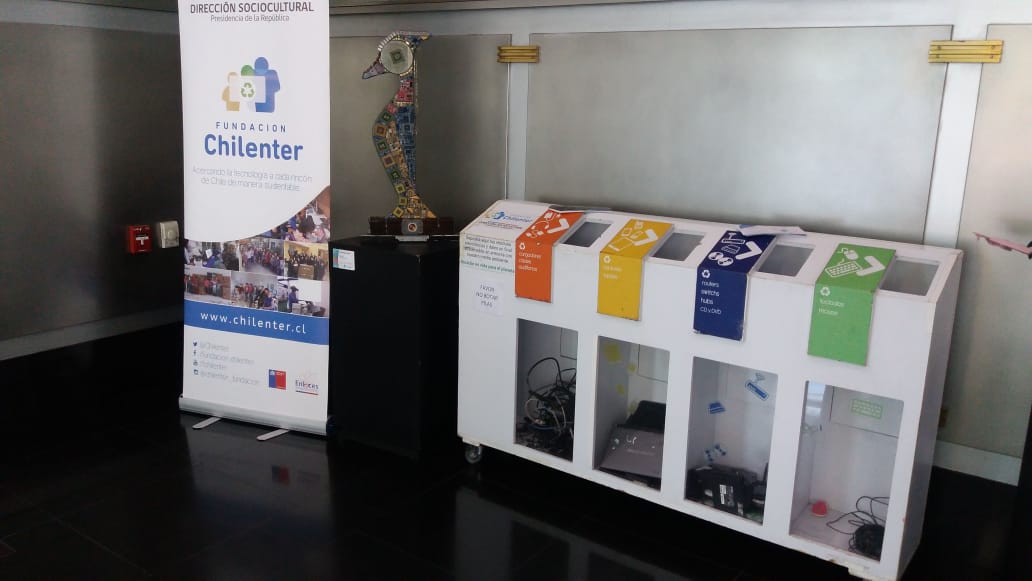 Asociación de Empresas Eléctricas entregó a Chilenter una tonelada de electrónicos para su reciclaje